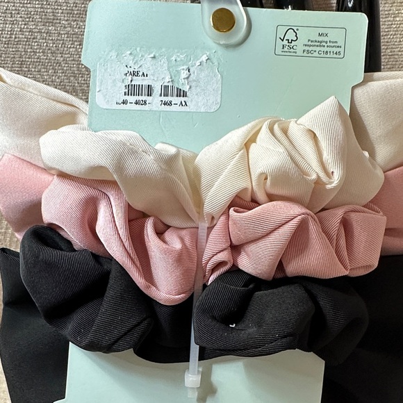 Piper K Hair Bows Set in Pink Black and Cream - Picture 4 of 4